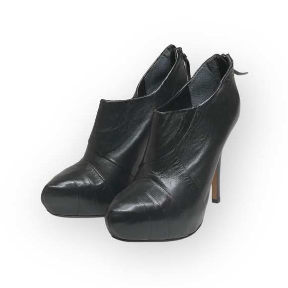 Luxe: Studio NK ꥟ Zip Back Platform Stiletto Heel Ankle Booties ꥟ Black Leather - Picture 7 of 16